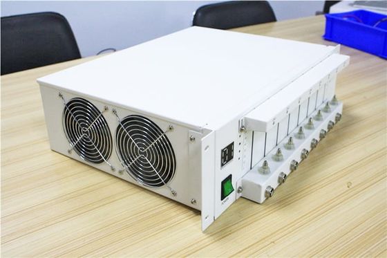 좋은 가격 제어된 프레스마틱 원통 18650번 배터리 충전과 축방 테스터 5V 3A 8CH PC 온라인으로