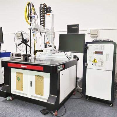 좋은 가격 2000w 배터리 레이져 용접기, 원통 파우치 셀 조립 장비 온라인으로