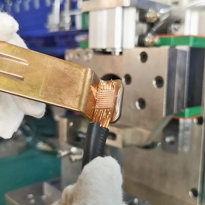 좋은 가격 20KHZ 6000W 초음파 배터리 용접공 단말기와 전선이 함께 용접됩니다 온라인으로